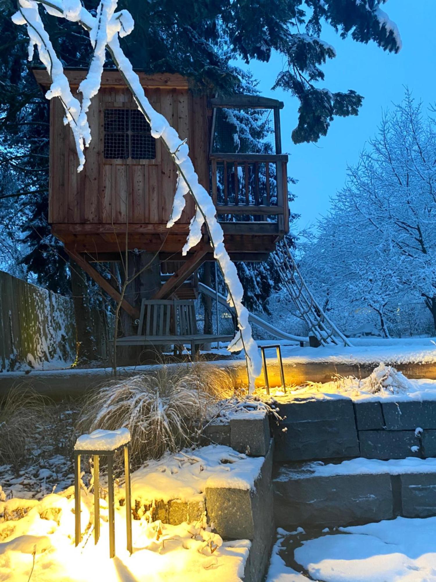 ホテル クノルツ ツィルンドルフ エクステリア 写真
